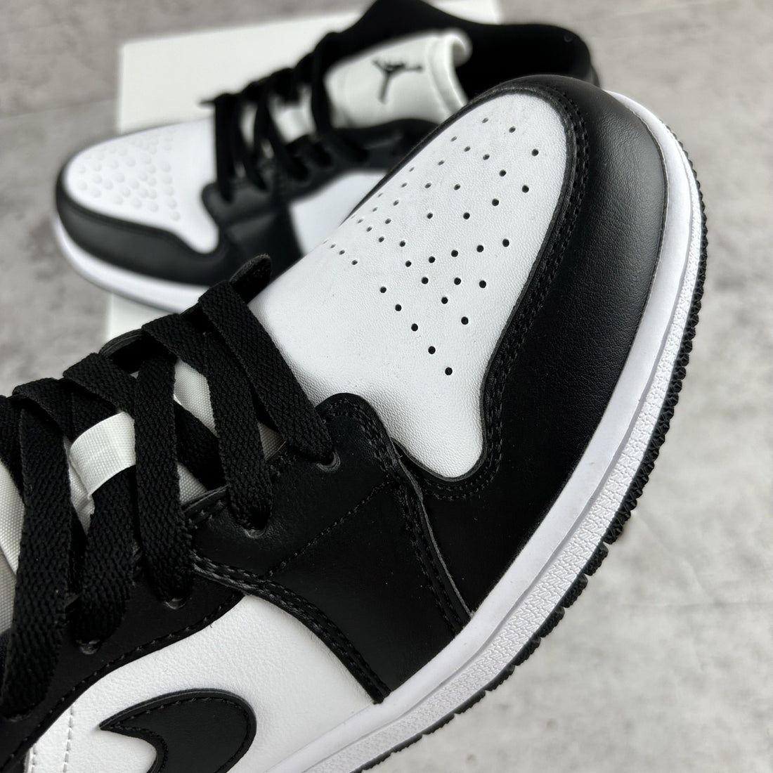 Air Jordan 1 Low Panda