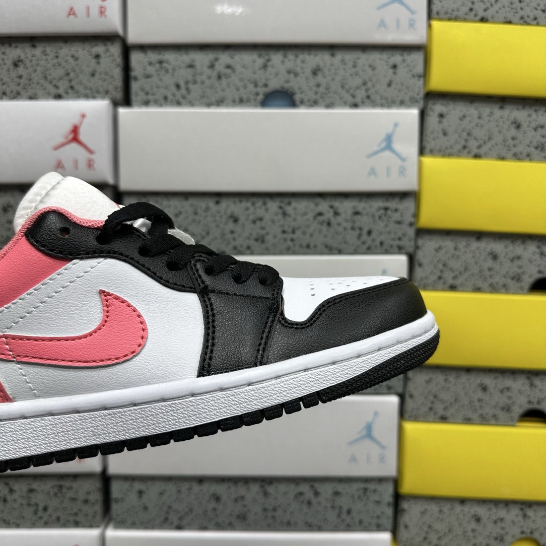 Air Jordan 1 Low Pink Black