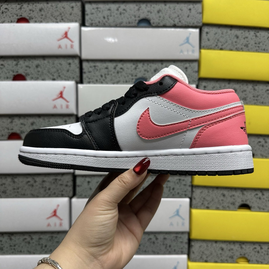 Air Jordan 1 Low Pink Black