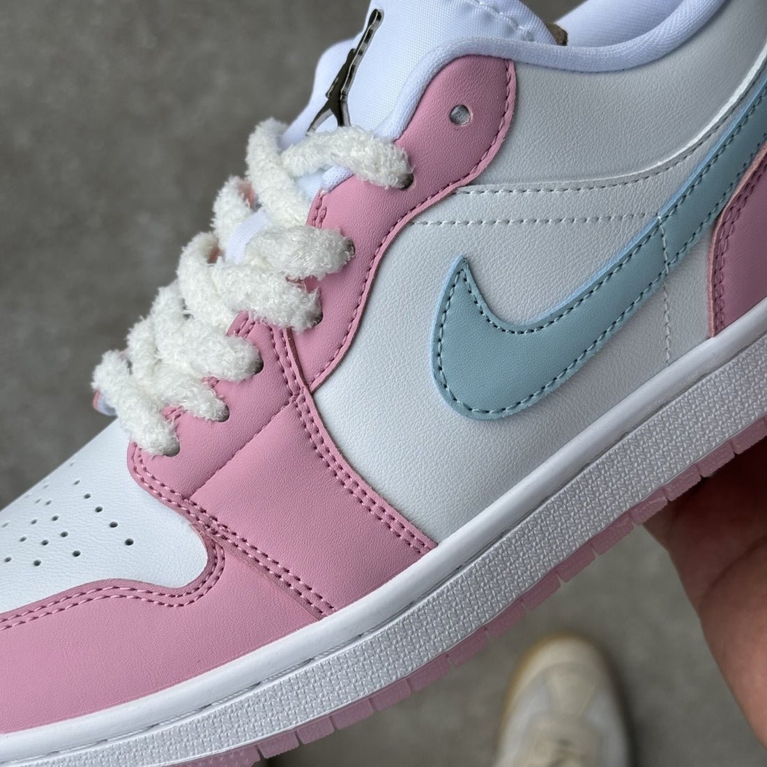 Air Jordan 1 Low Pink Paw