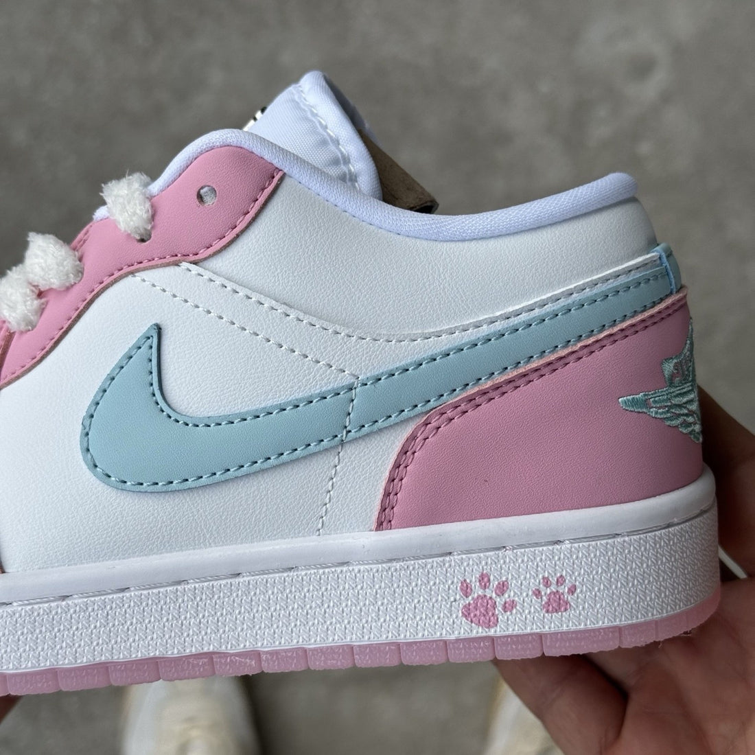 Air Jordan 1 Low Pink Paw