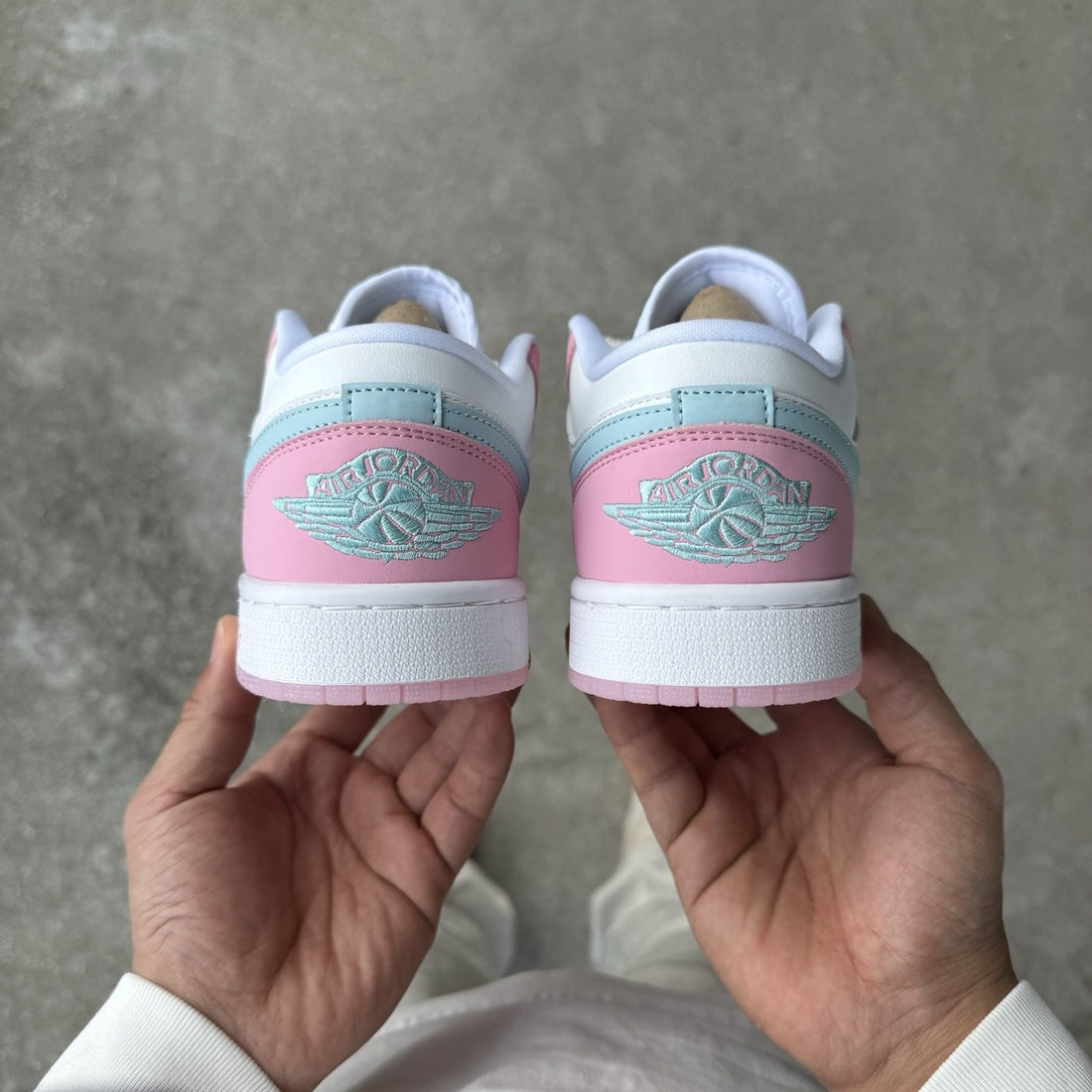 Air Jordan 1 Low Pink Paw