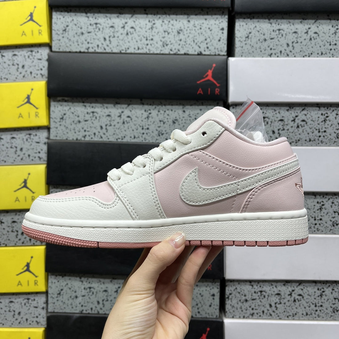 Air Jordan 1 Low Pink Sail