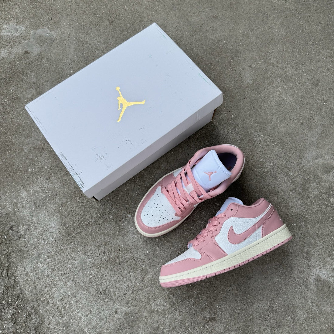 Air Jordan 1 Low Pink Sail Glaze