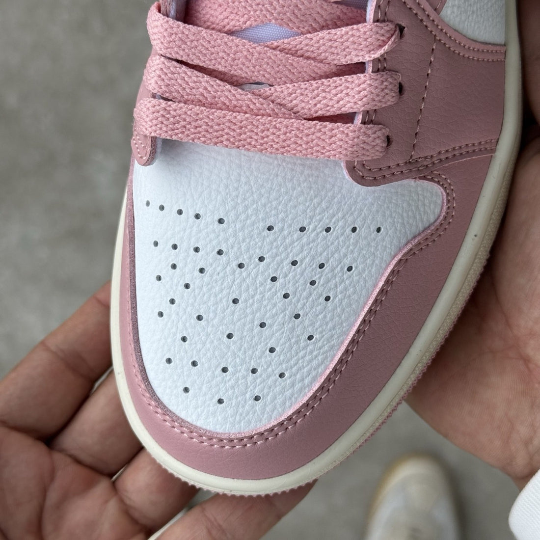 Air Jordan 1 Low Pink Sail Glaze