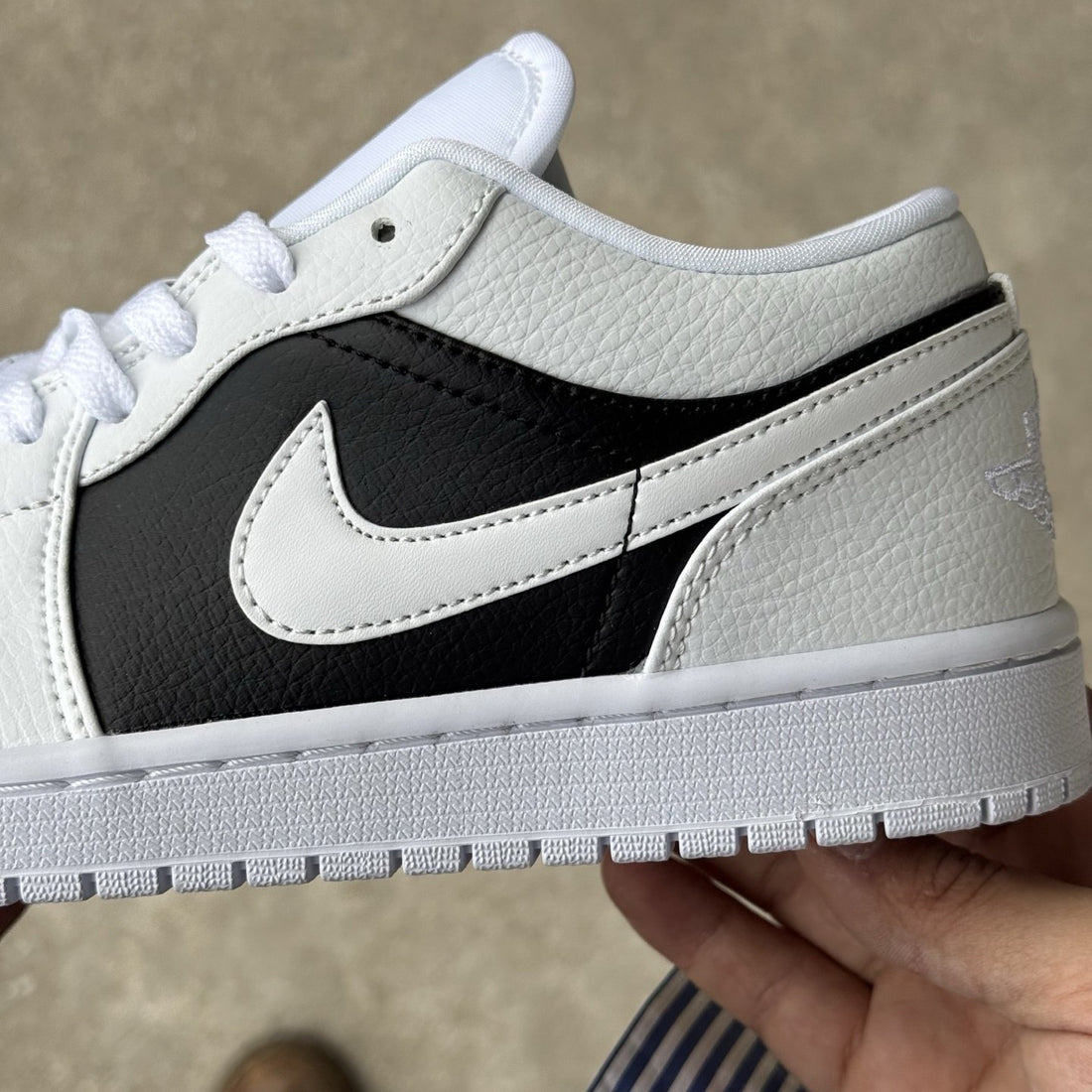Air Jordan 1 Low Reverse Panda