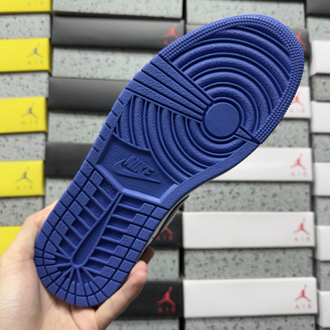 Air Jordan 1 Low Royal Black Toe