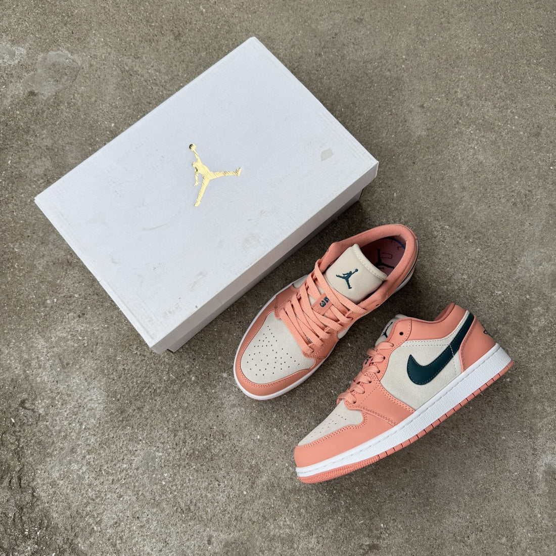 Air Jordan 1 Low Rust Pink Green