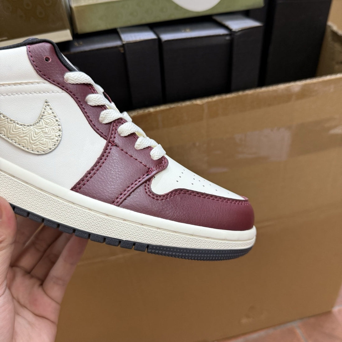 Air Jordan 1 Low Sail Burgundy