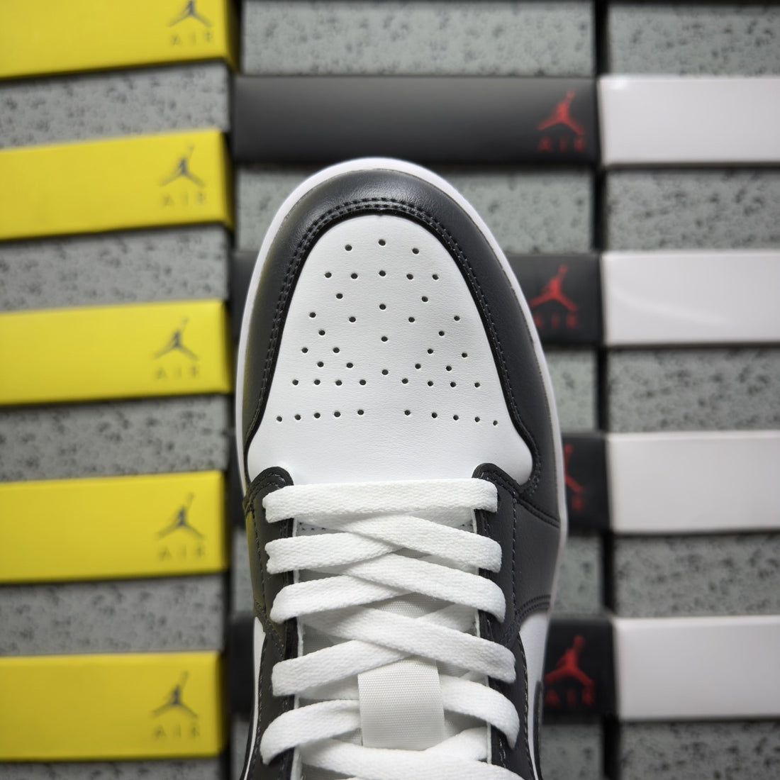 Air Jordan 1 Low Tan Grey