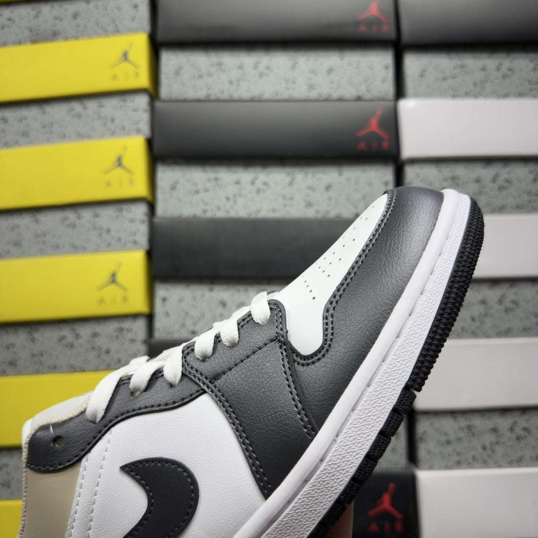 Air Jordan 1 Low Tan Grey