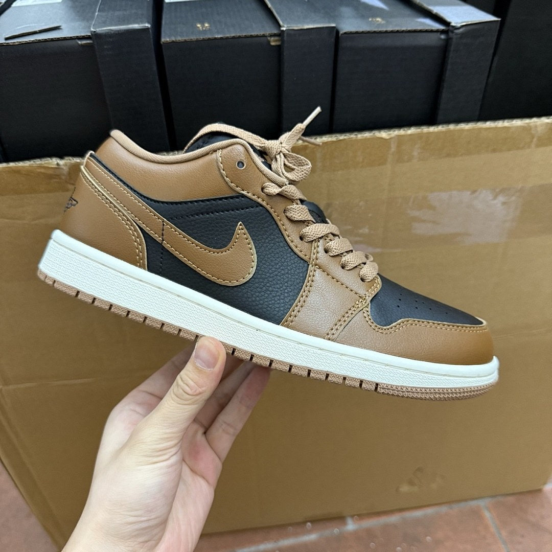 Air Jordan 1 Low Tan Navy Mint