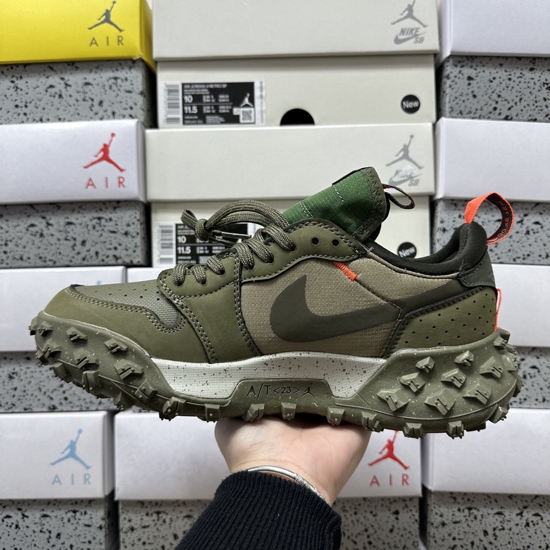 Air Jordan 1 Low Trek Olive