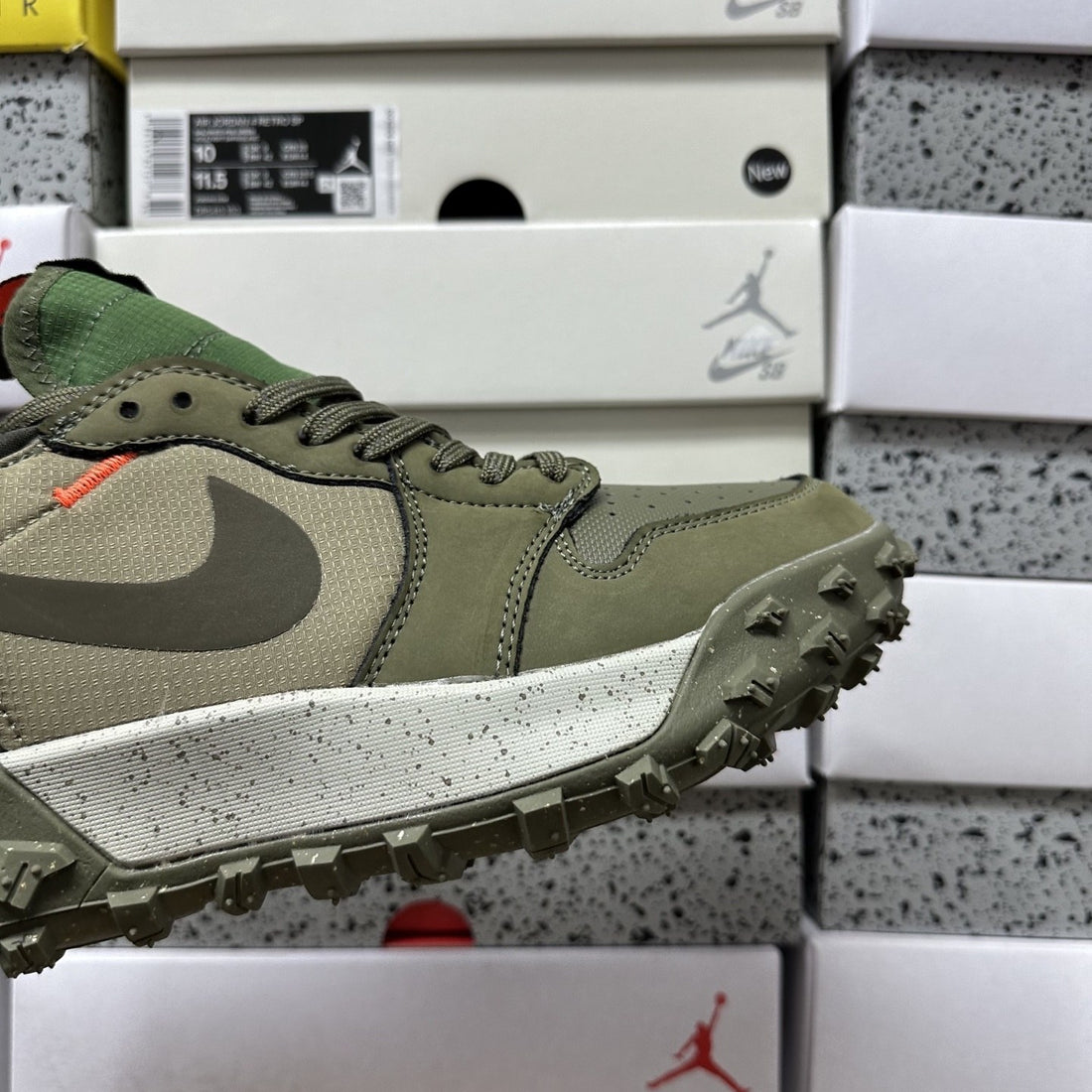 Air Jordan 1 Low Trek Olive
