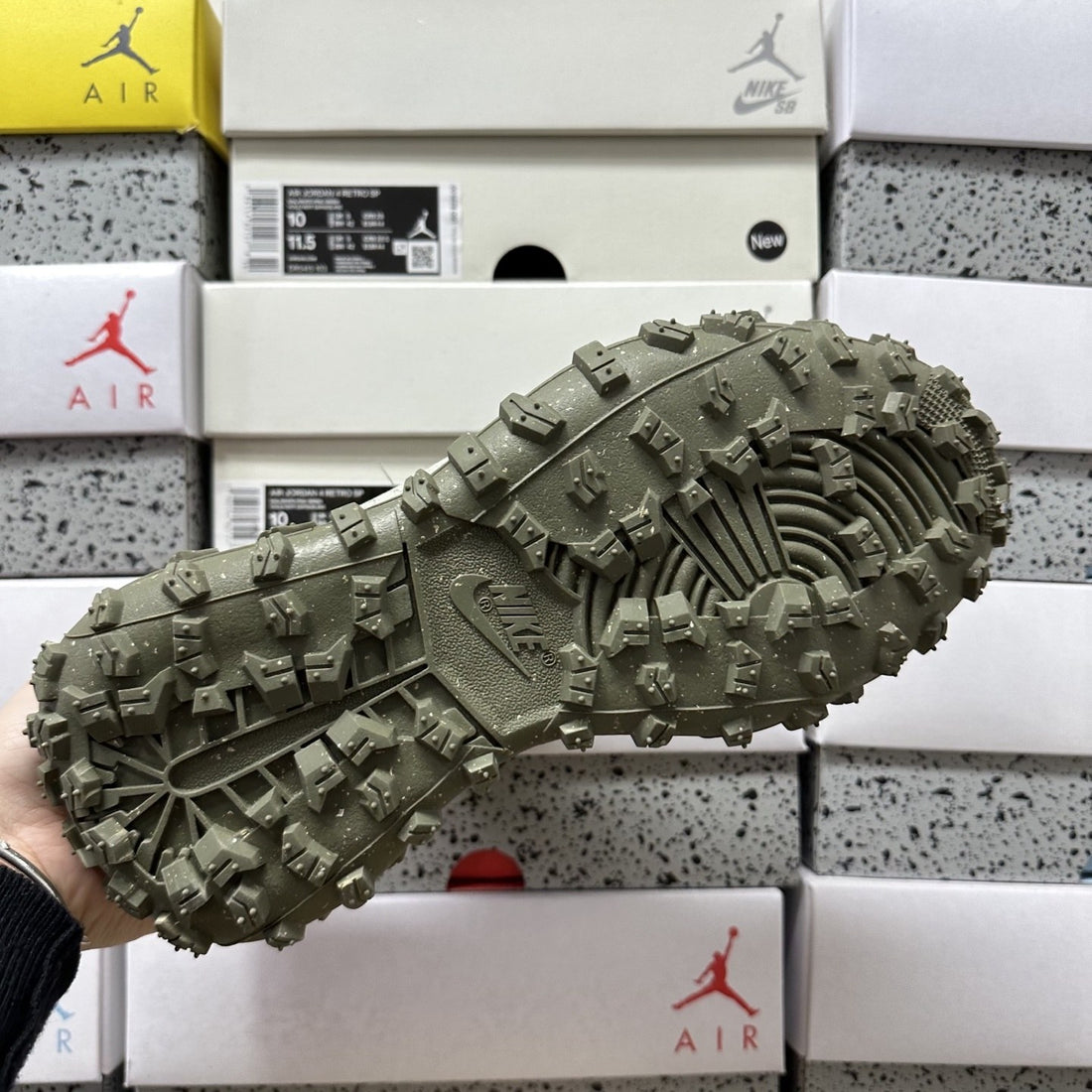 Air Jordan 1 Low Trek Olive