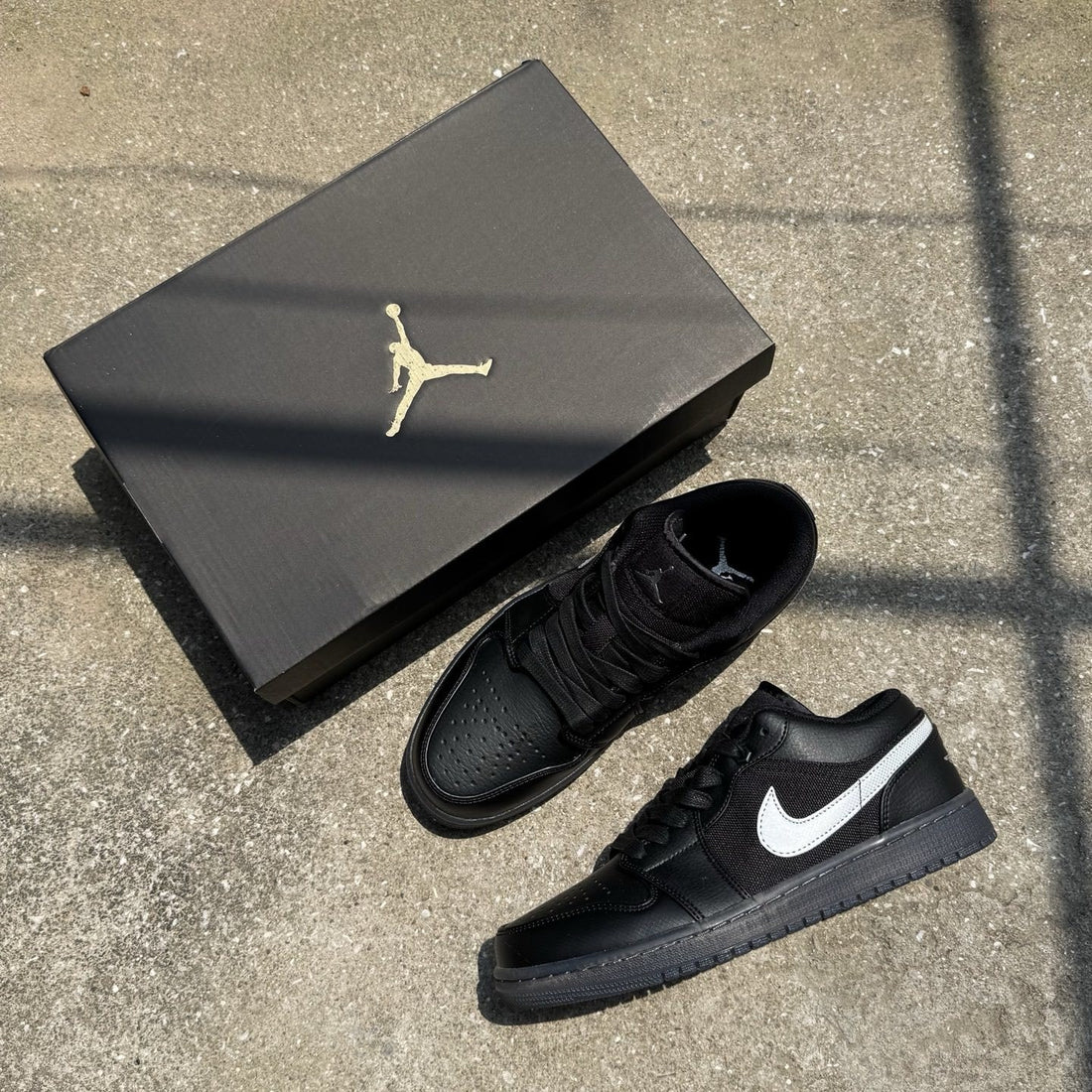 Air Jordan 1 Low Triple Black Tumbled