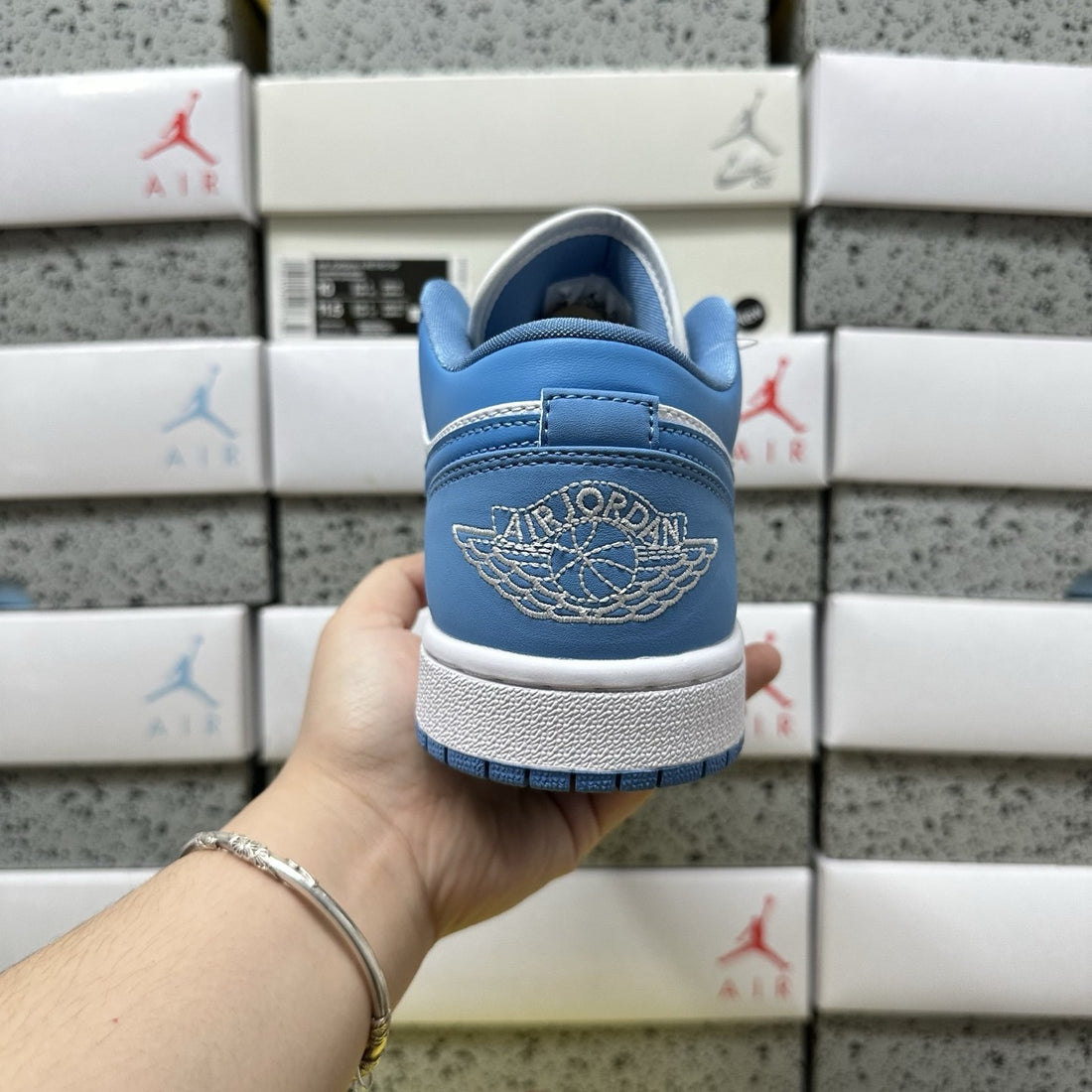 Air Jordan 1 Low UNC Blue