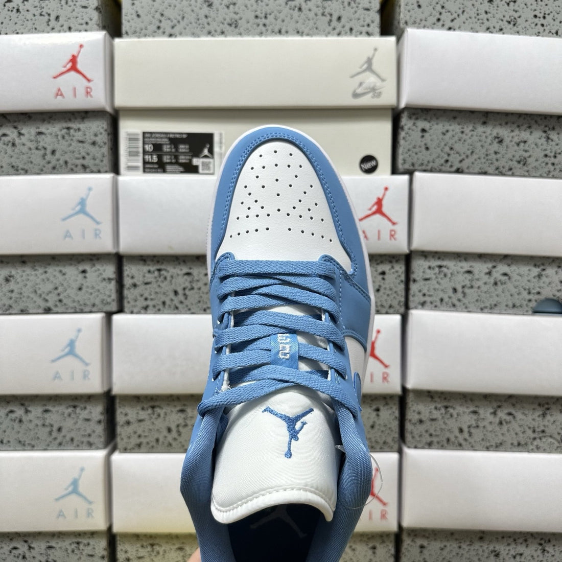 Air Jordan 1 Low UNC Blue