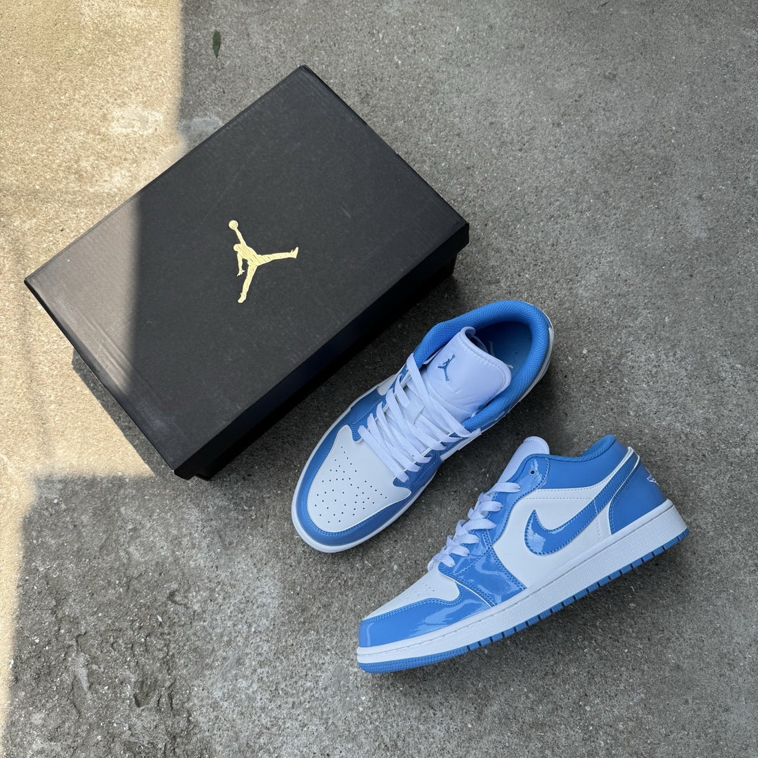 Air Jordan 1 Low UNC Patent