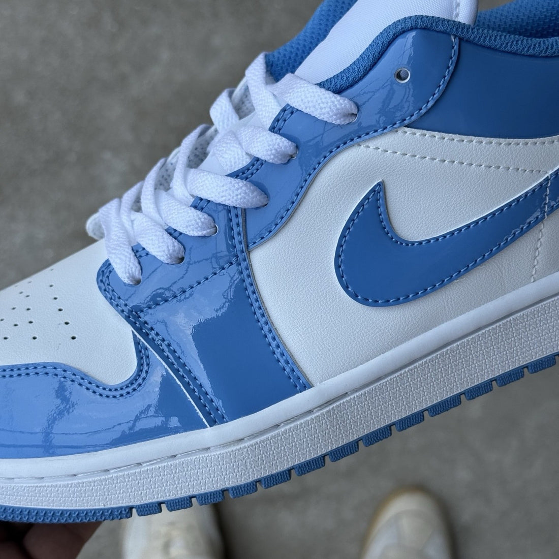 Air Jordan 1 Low UNC Patent