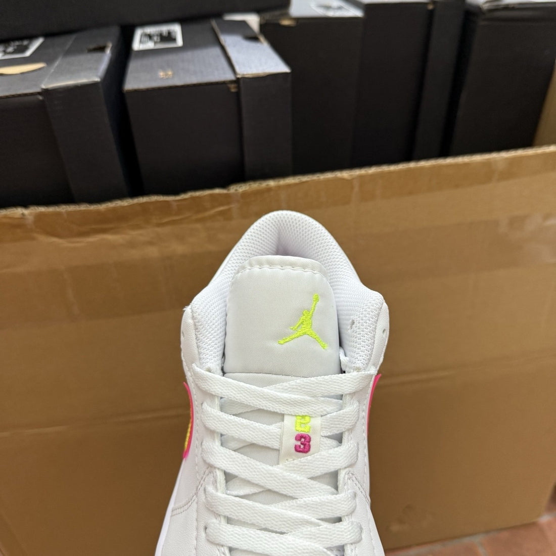 Air Jordan 1 Low White Pink Volt