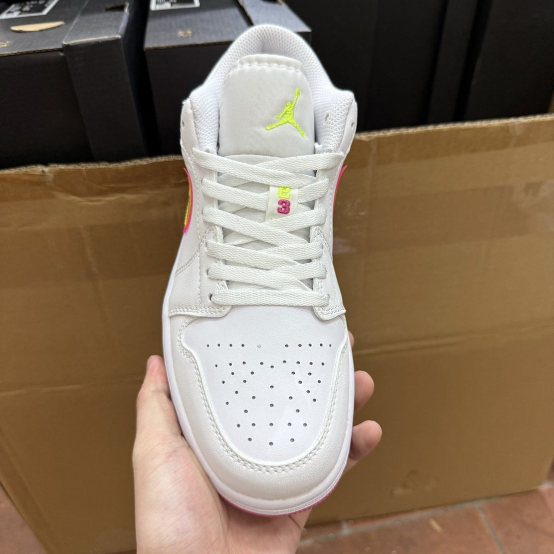 Air Jordan 1 Low White Pink Volt