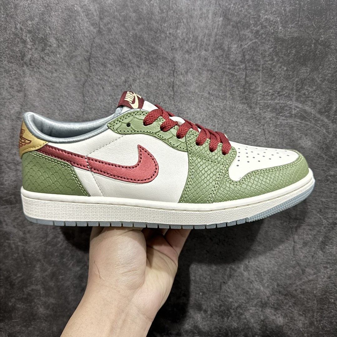 Air Jordan 1 Low Year of the Dragon