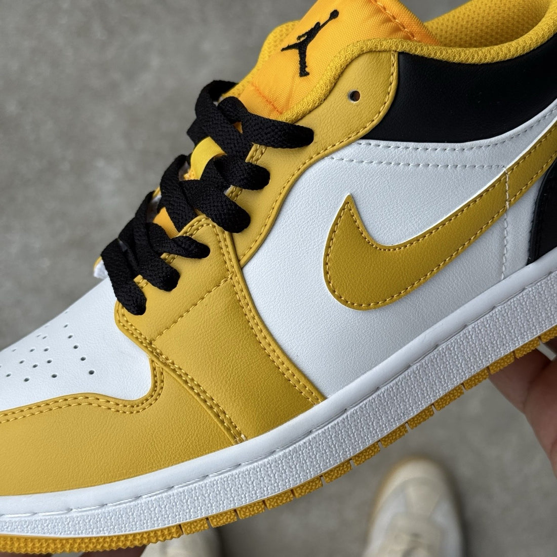 Air Jordan 1 Low Yellow Ochre