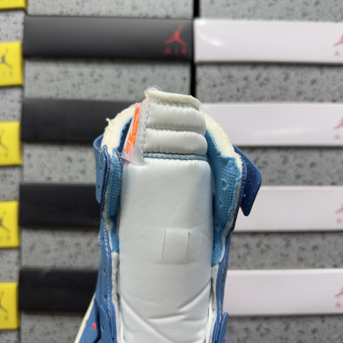 Air Jordan 1 Off-White High UNC