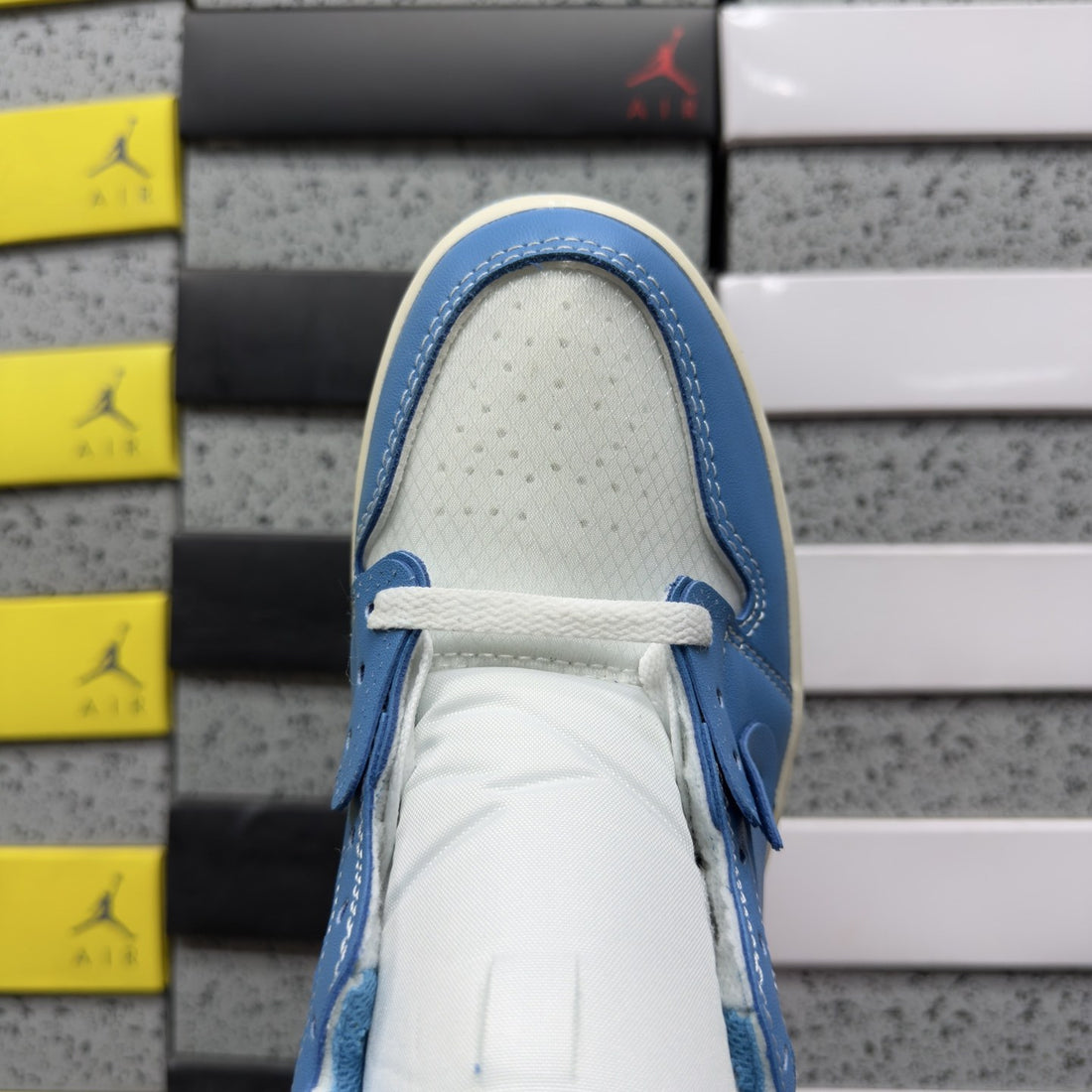 Air Jordan 1 Off-White High UNC