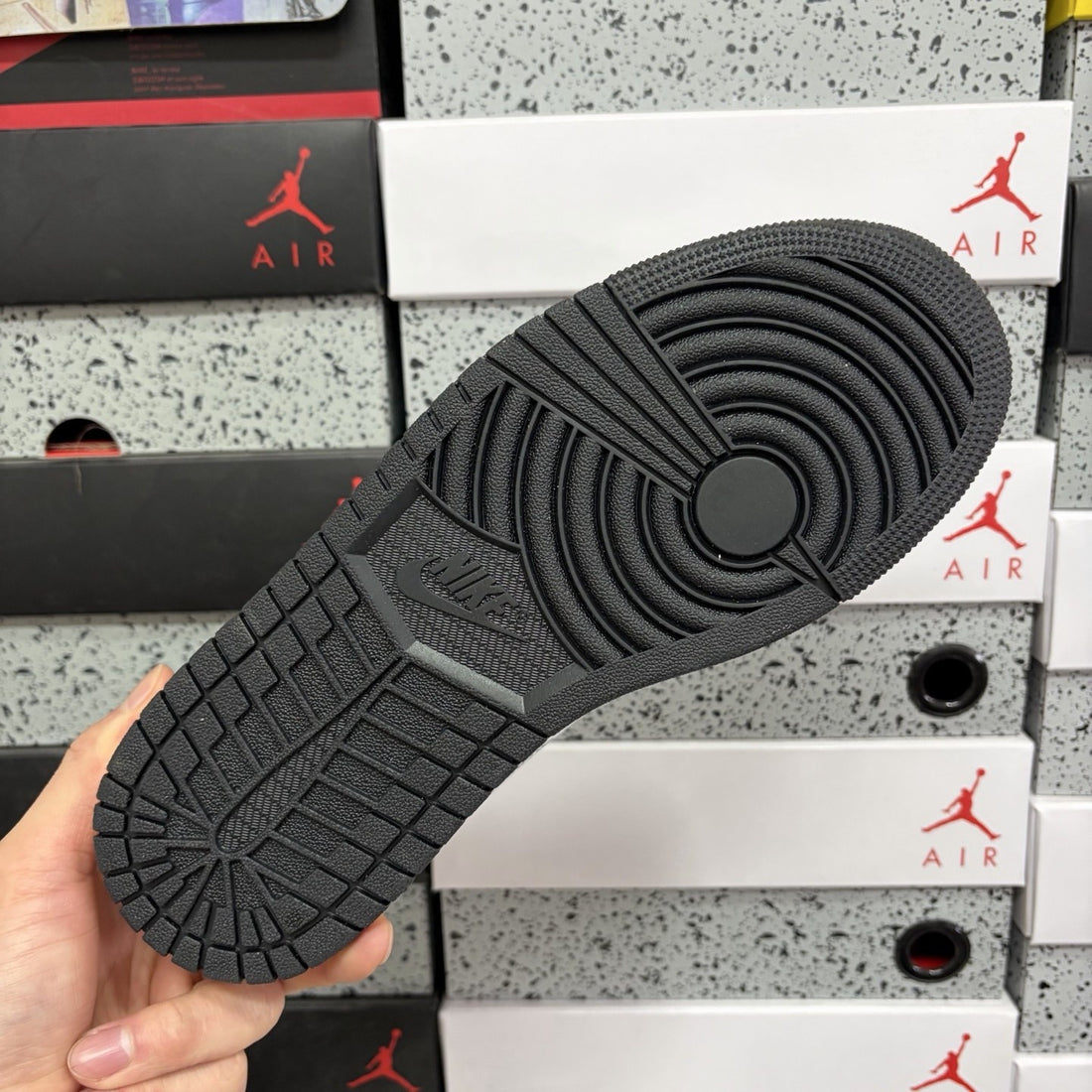 Air Jordan 1 Off-White Low Chicago
