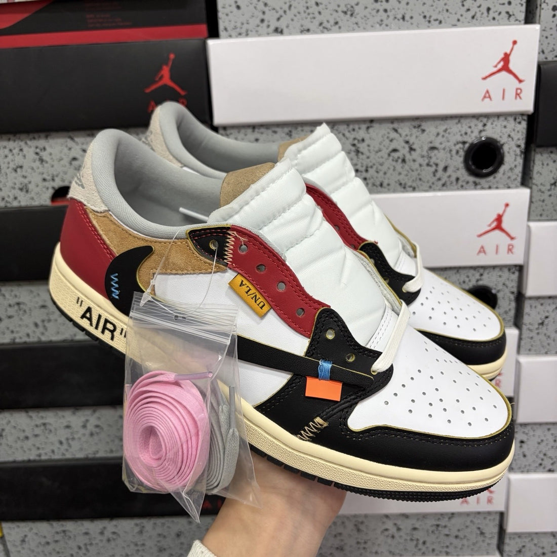 Air Jordan 1 Off-White Low Chicago