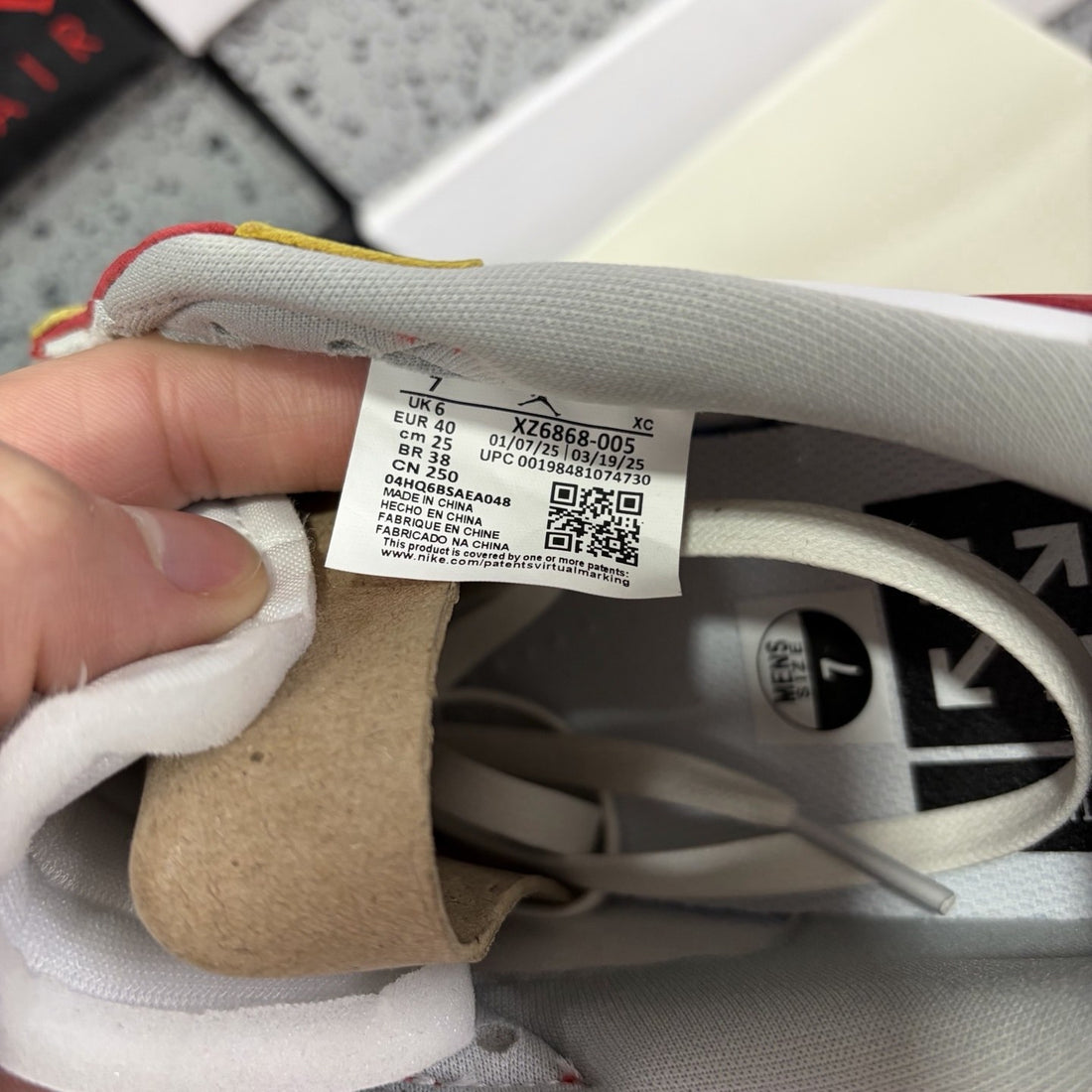 Air Jordan 1 Off-White Low Chicago