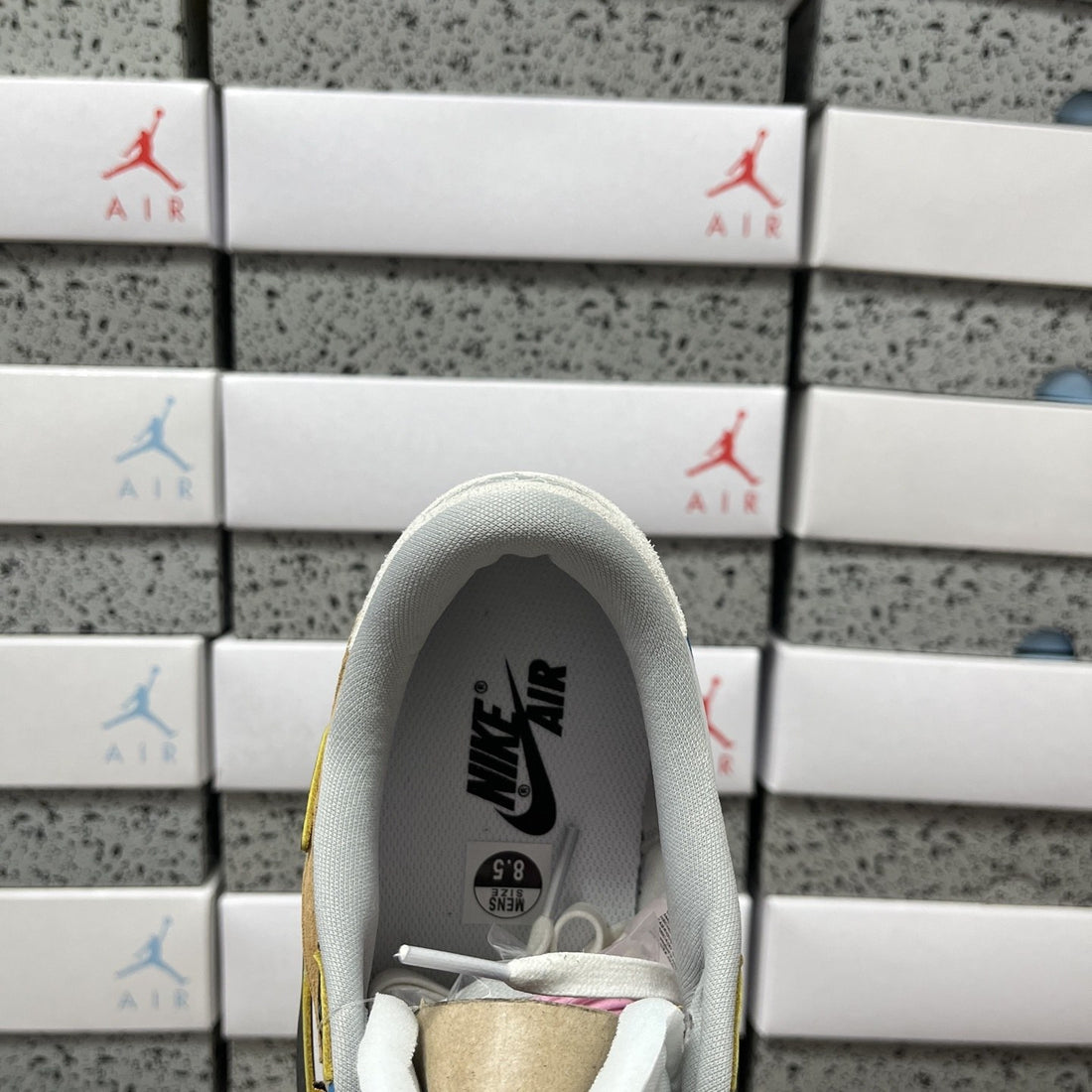 Air Jordan 1 Off-White Low UNC