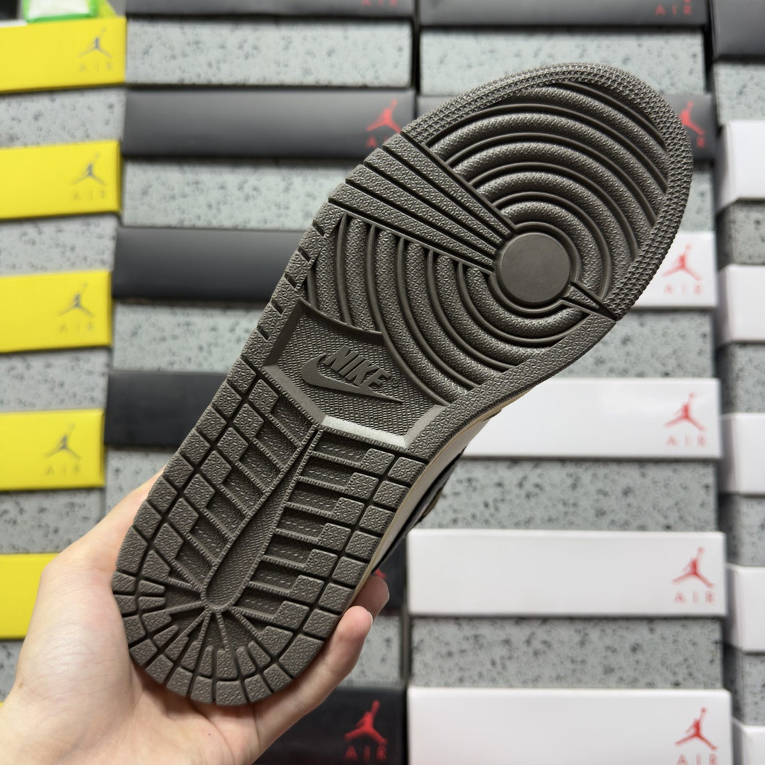 Air Jordan 1 Travis Scott High Mocha