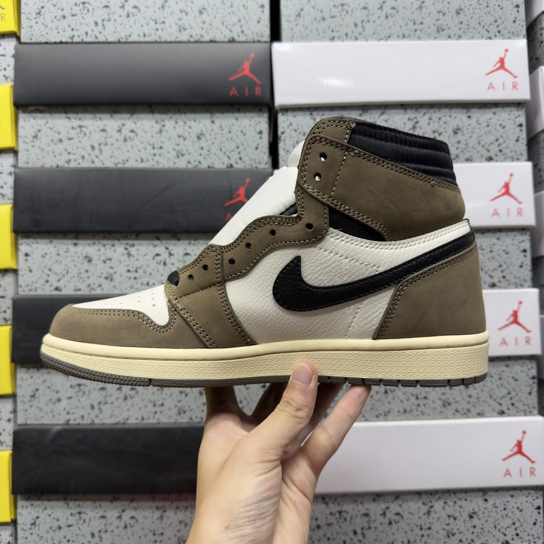 Air Jordan 1 Travis Scott High Mocha