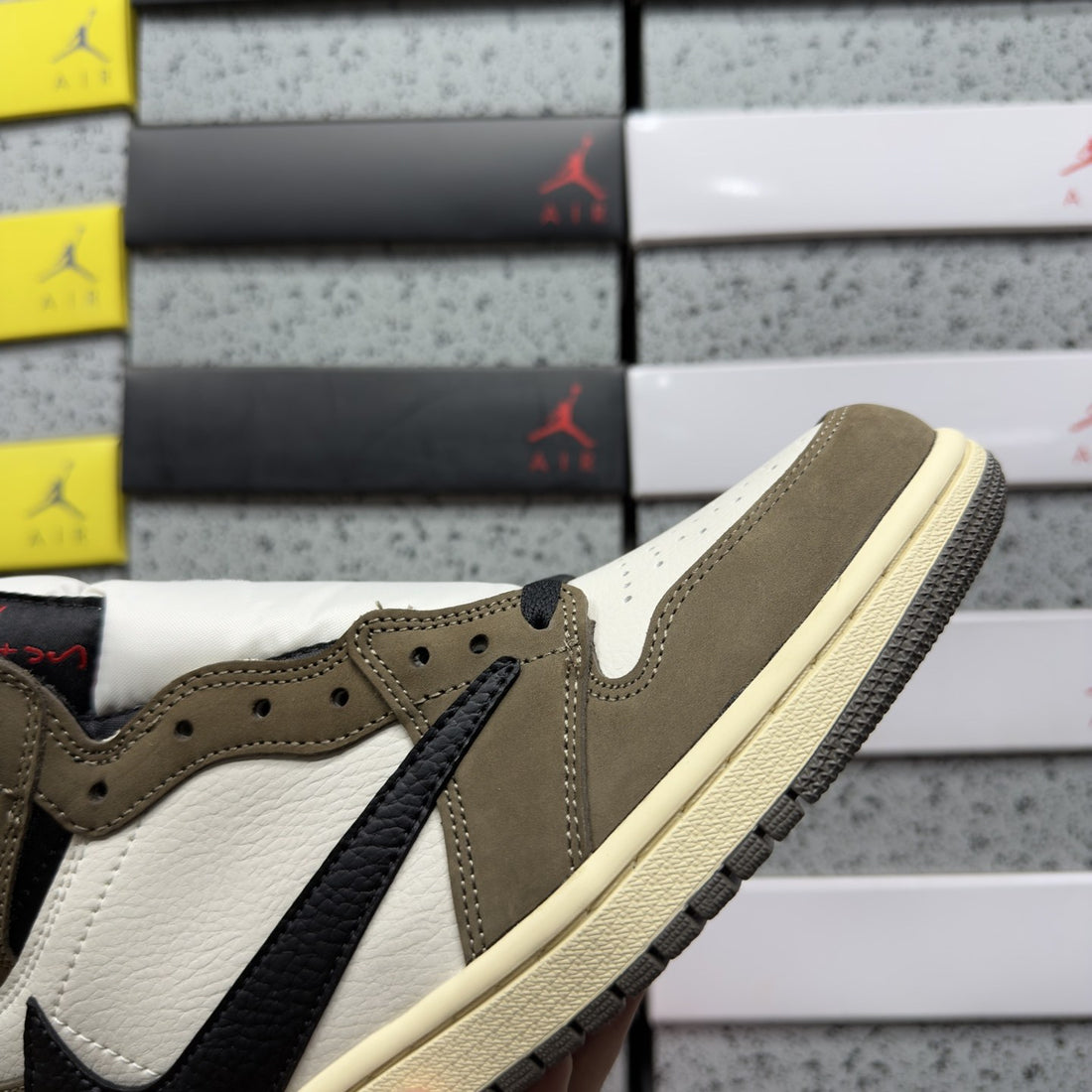 Air Jordan 1 Travis Scott High Mocha