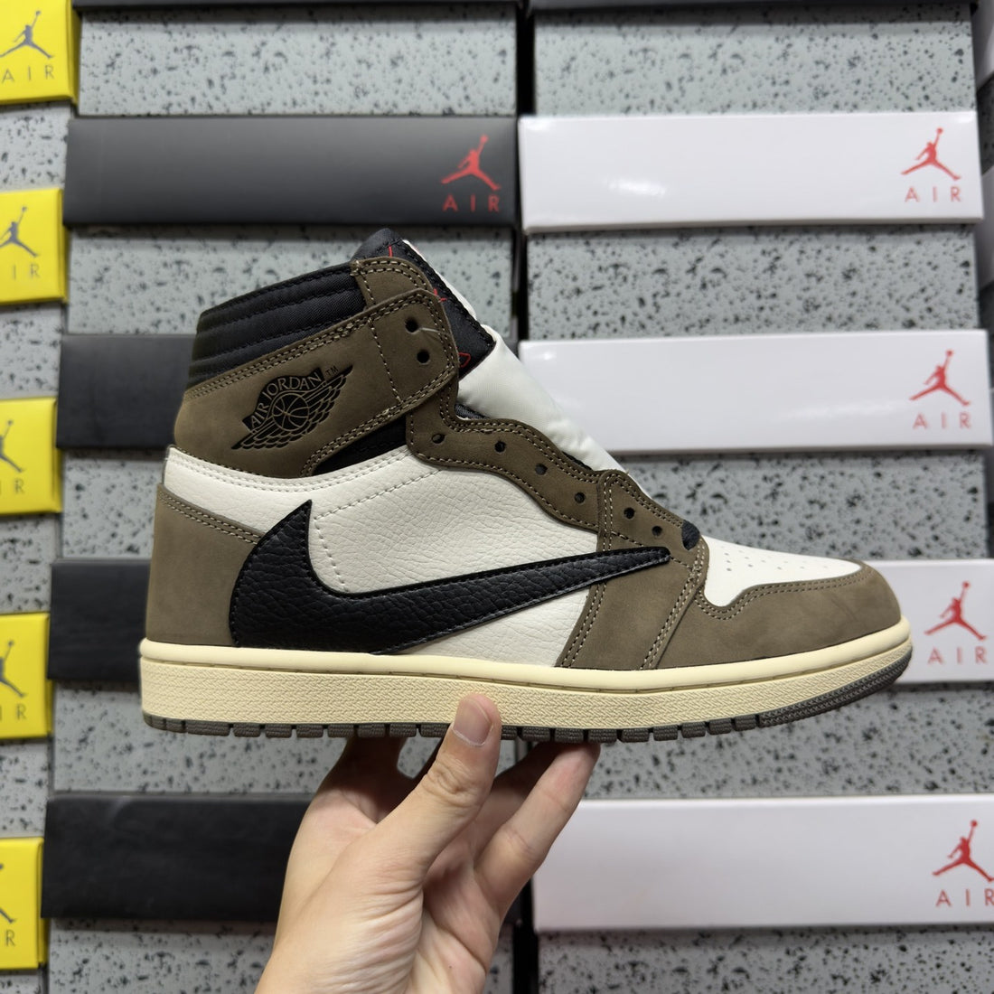 Air Jordan 1 Travis Scott High Mocha