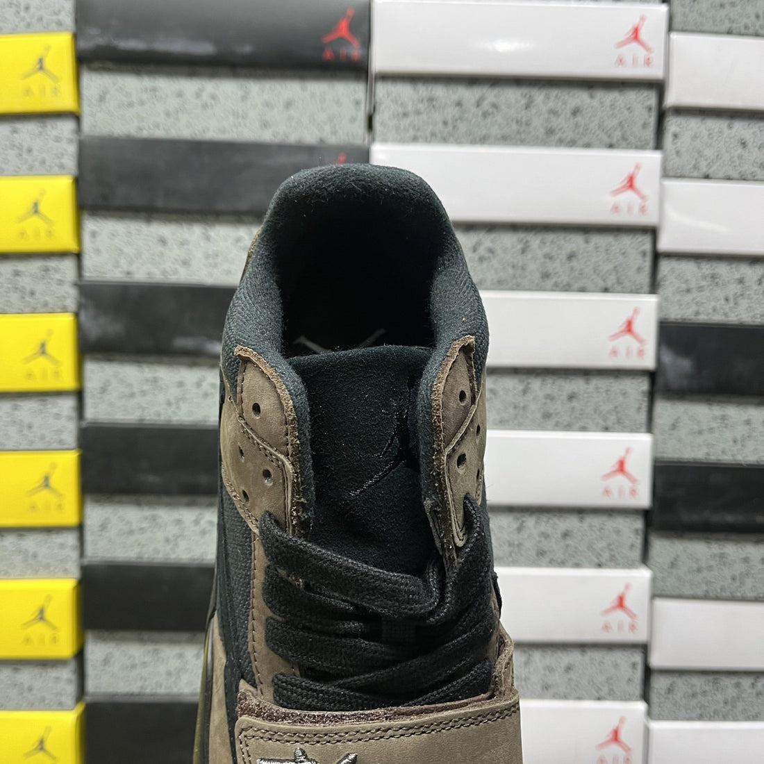 Air Jordan 1 Travis Scott Jumpman Jack Mocha