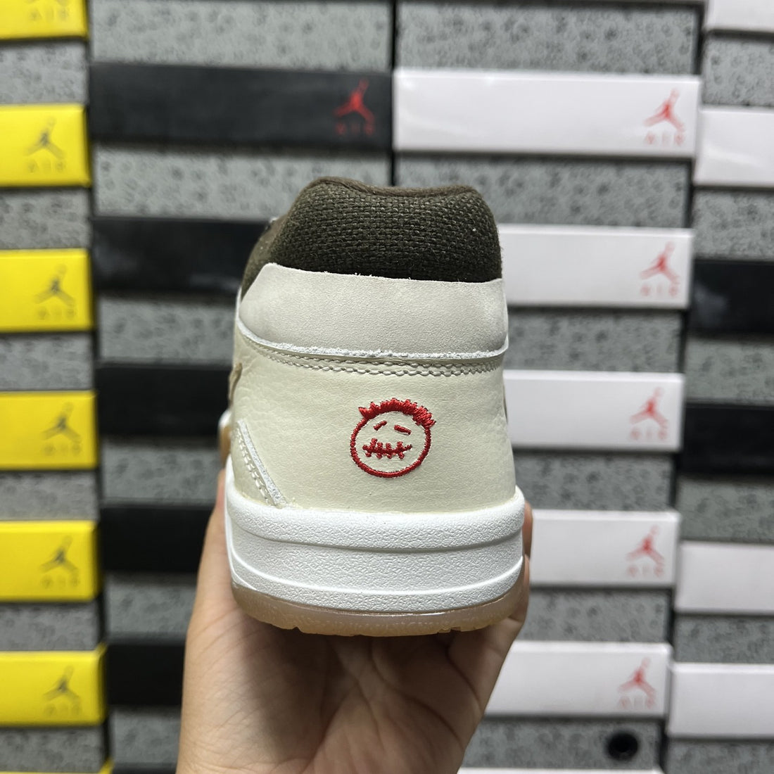 Air Jordan 1 Travis Scott Jumpman Jack Sail Olive