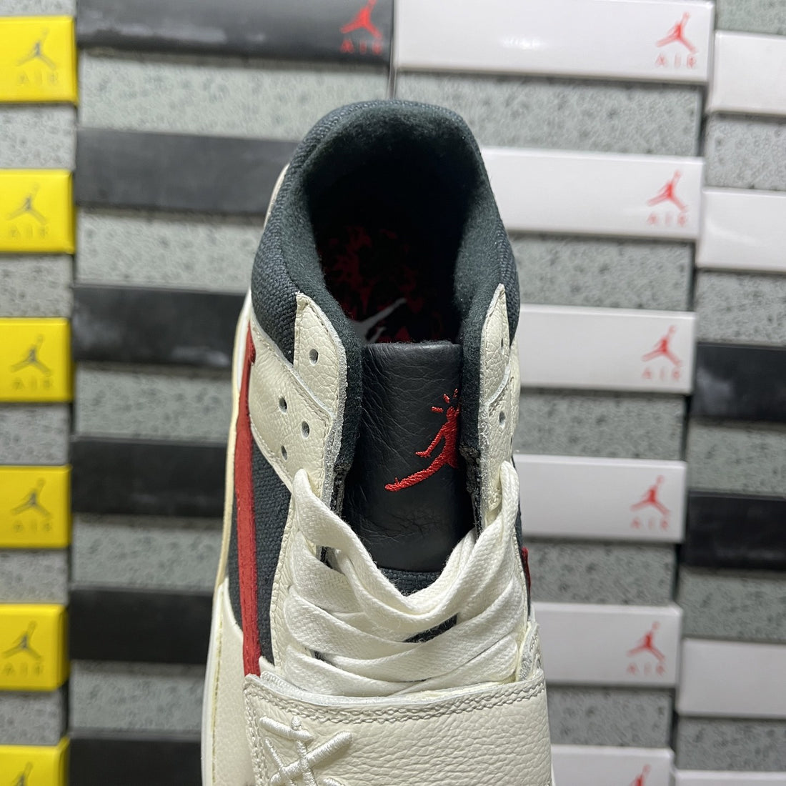 Air Jordan 1 Travis Scott Jumpman Jack Sail Red