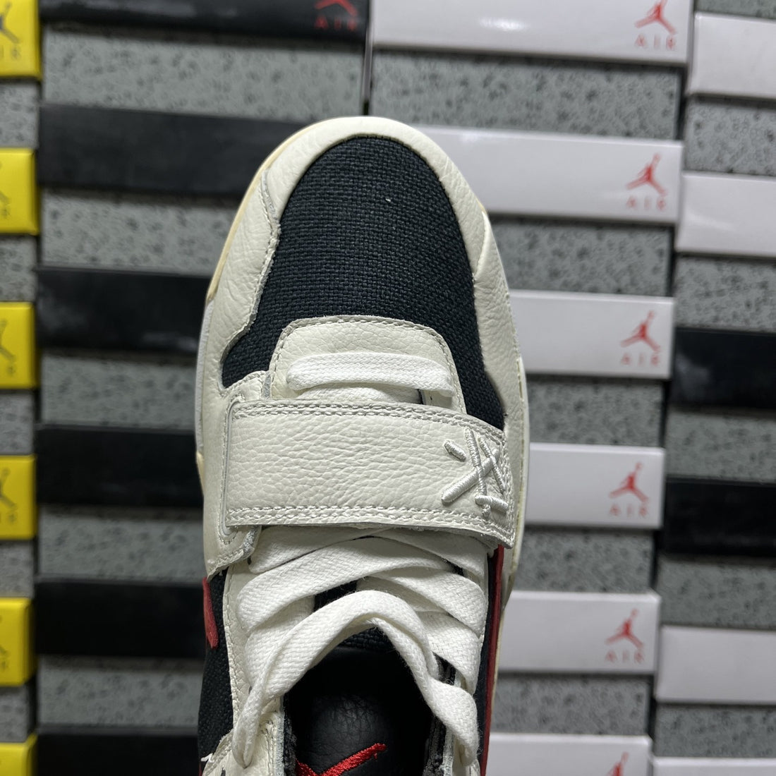 Air Jordan 1 Travis Scott Jumpman Jack Sail Red