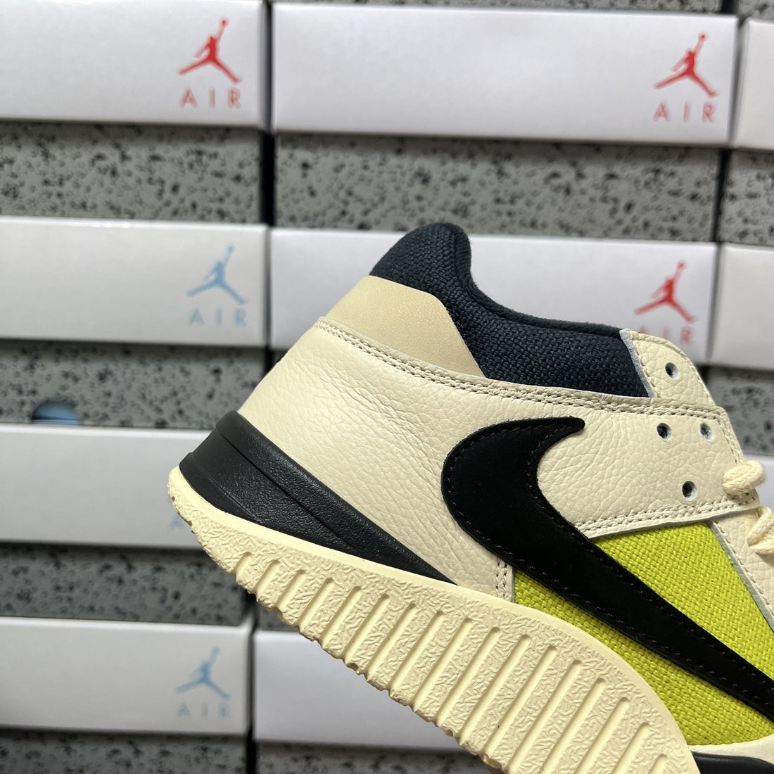 Air Jordan 1 Travis Scott Jumpman Jack Yellow