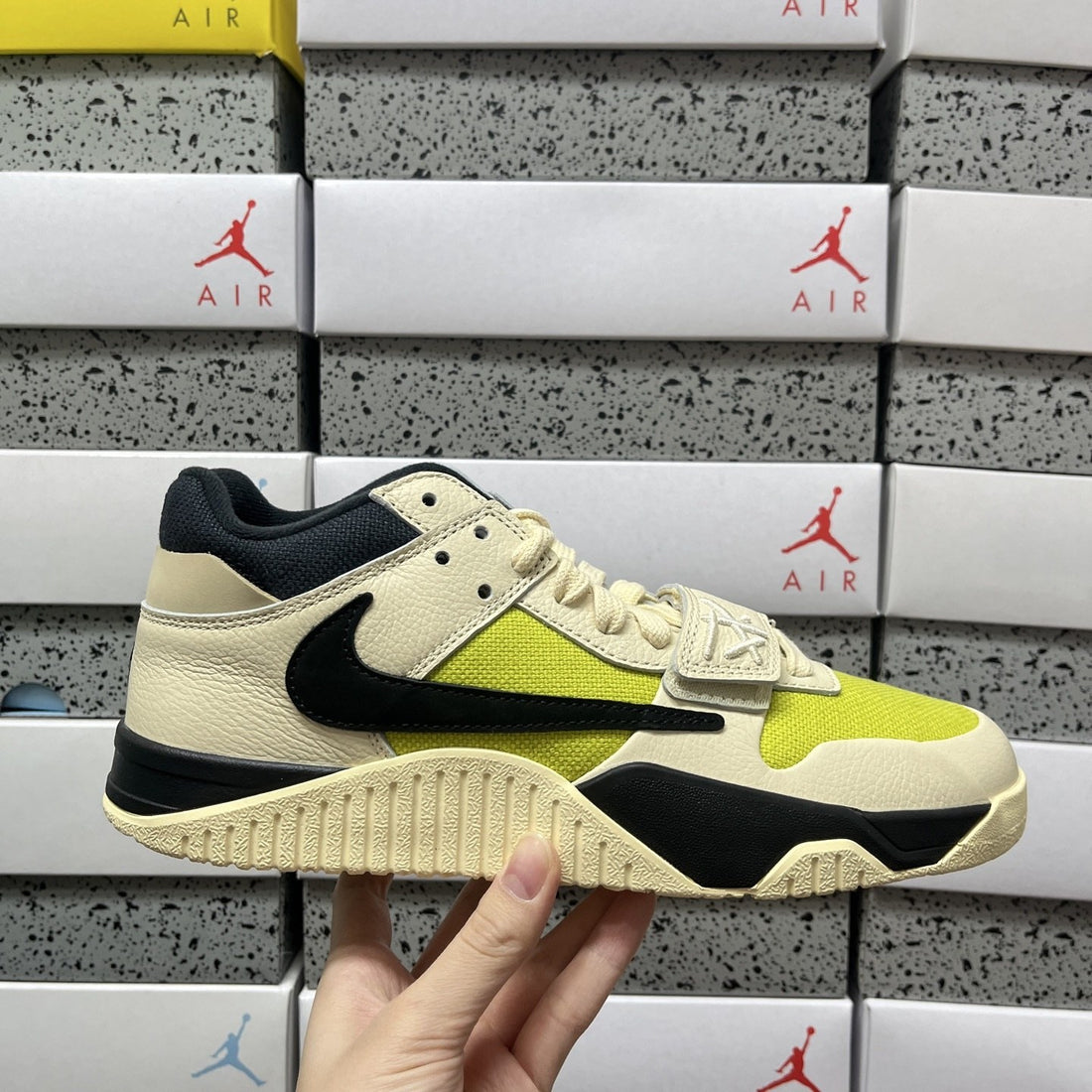 Air Jordan 1 Travis Scott Jumpman Jack Yellow