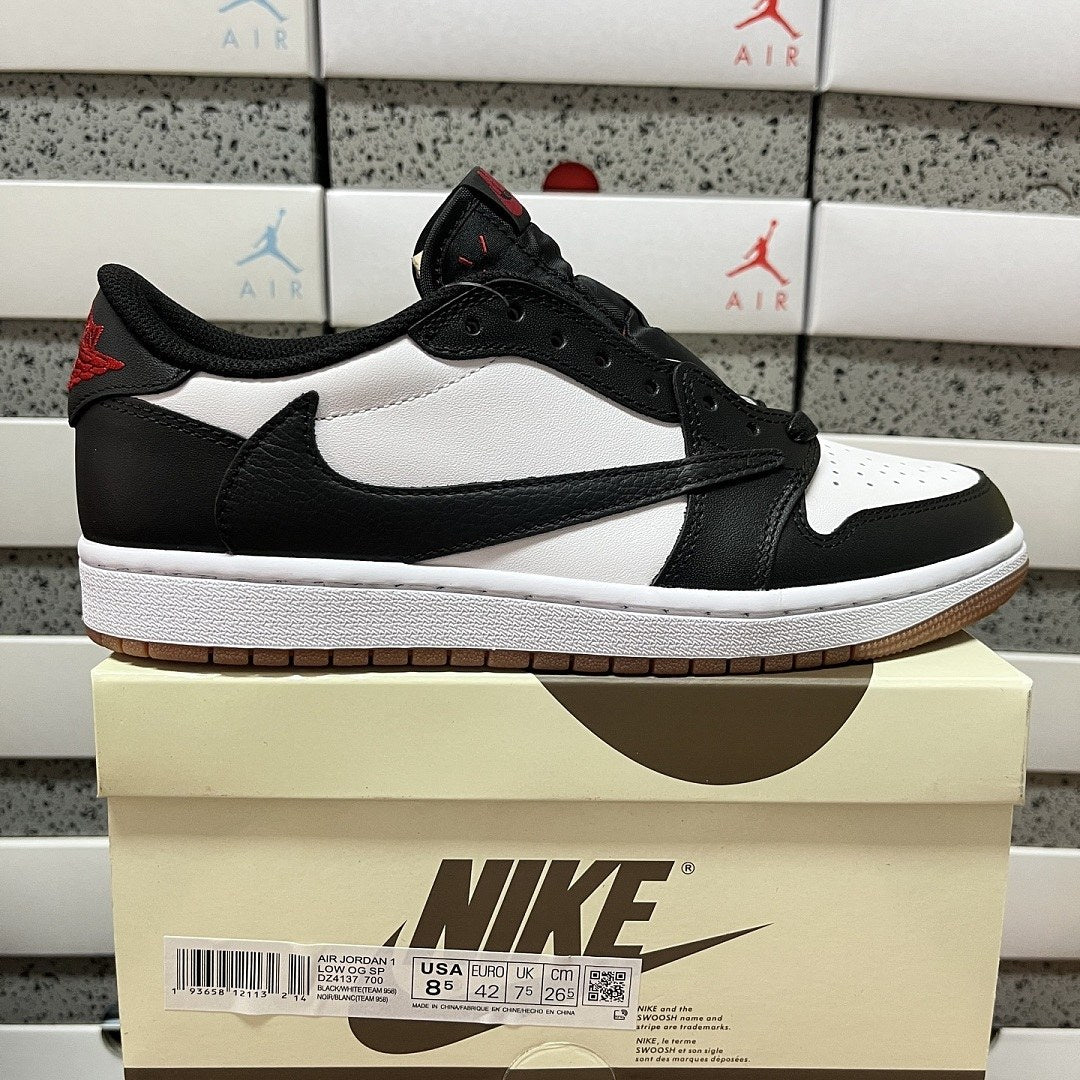 Air Jordan 1 Travis Scott Low Black Toe