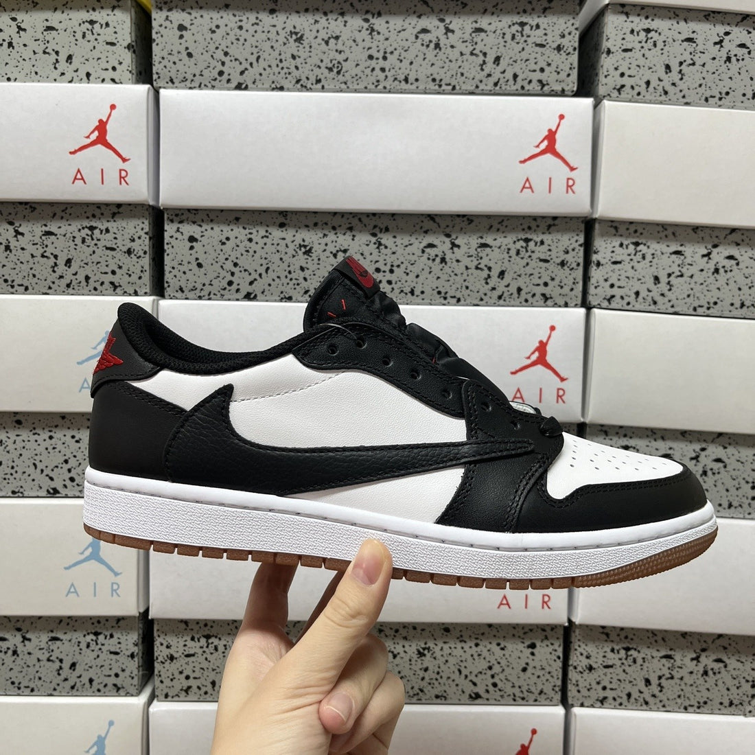 Air Jordan 1 Travis Scott Low Black Toe