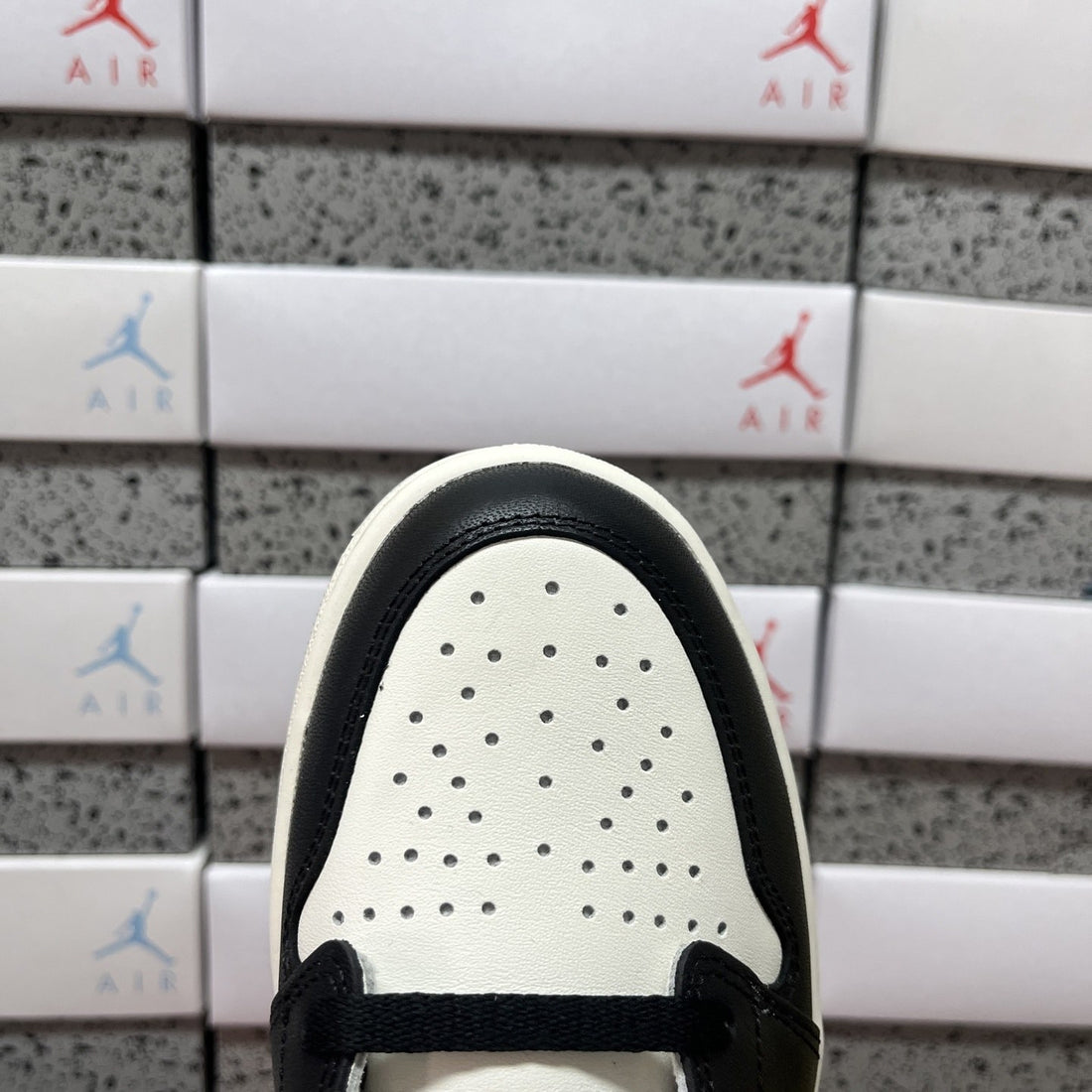 Air Jordan 1 Travis Scott Low Black Toe Mocha