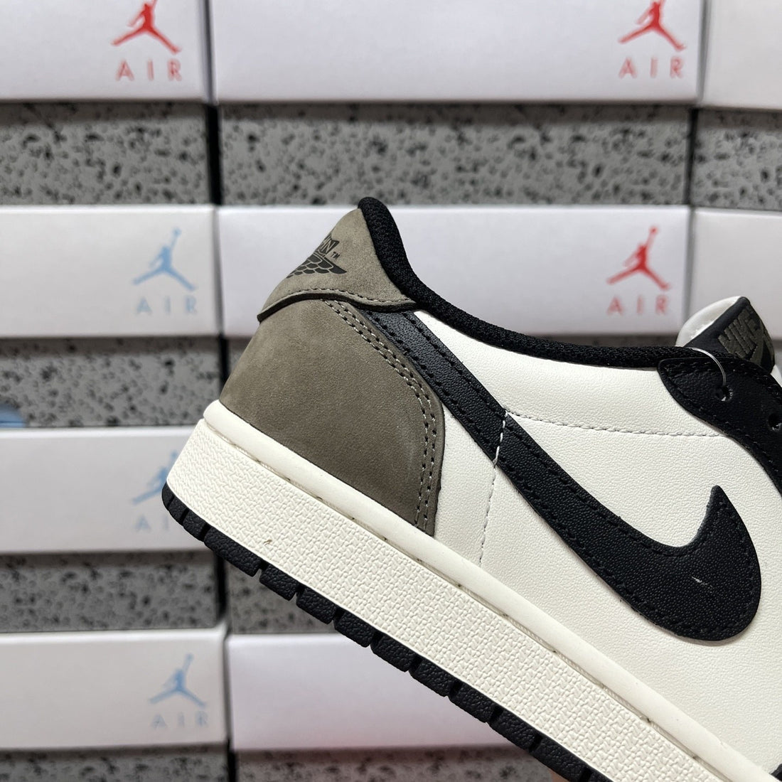 Air Jordan 1 Travis Scott Low Black Toe Mocha