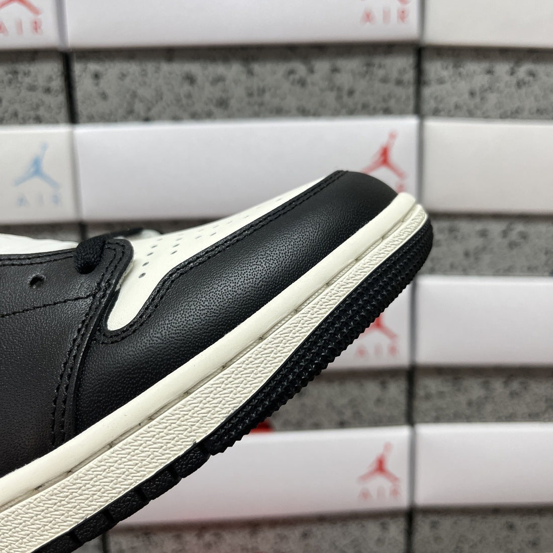 Air Jordan 1 Travis Scott Low Black Toe Mocha