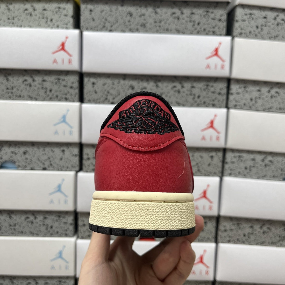 Air Jordan 1 Travis Scott Low Bred